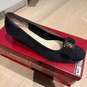 Vintage Suede Ferragamo Shoes with original box!